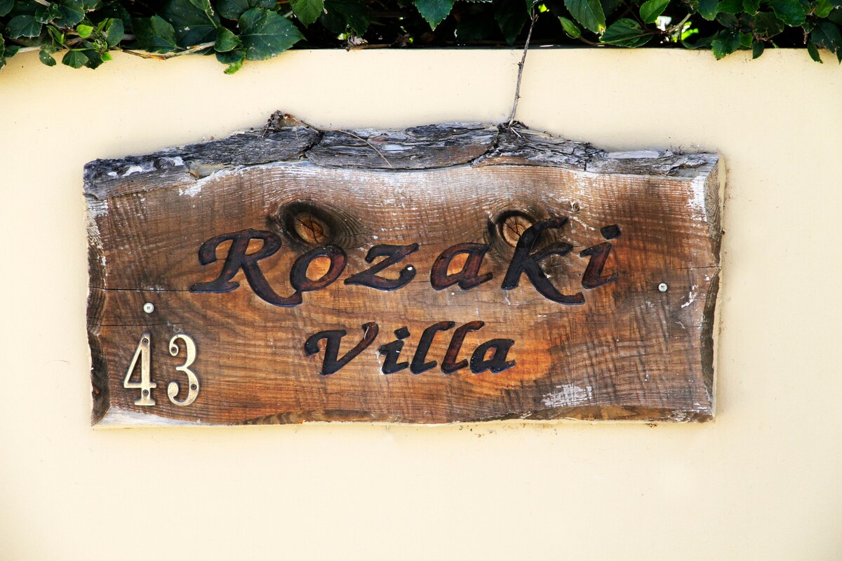 Rozaki, Eve Pissouri Villas