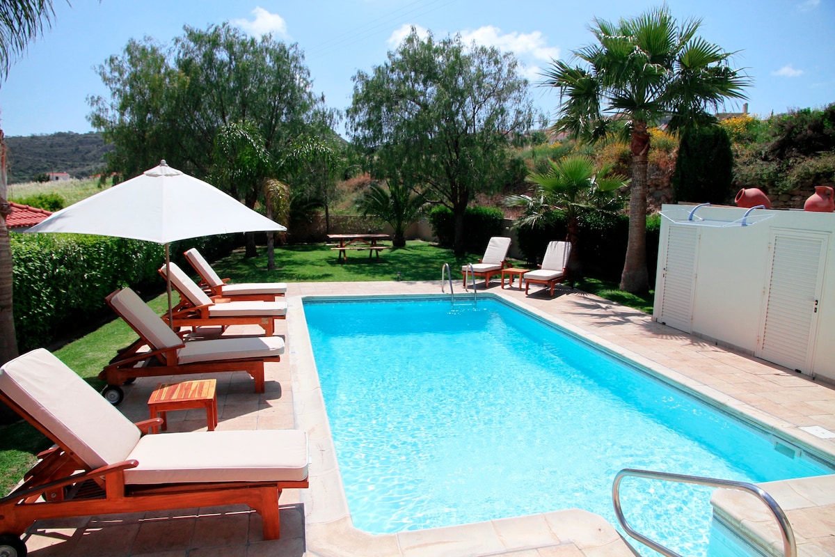 Rozaki, Eve Pissouri Villas