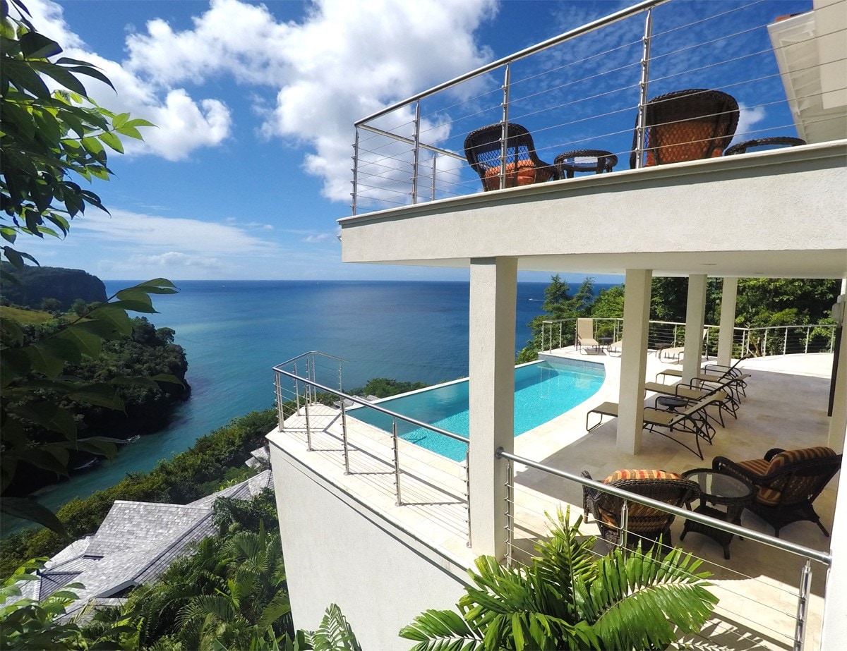 Ocean Views with Infinity Pool-Marigot Bay