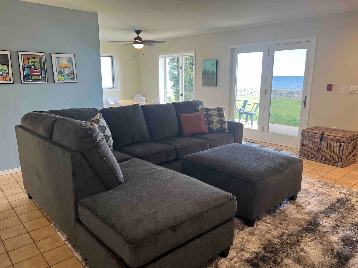 Lakefront Summit Beach Escape, Unit 150E