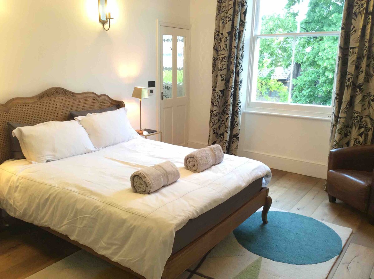 诺丁山（ Notting Hill ） 1张床-宽敞的公寓，绿树成荫。