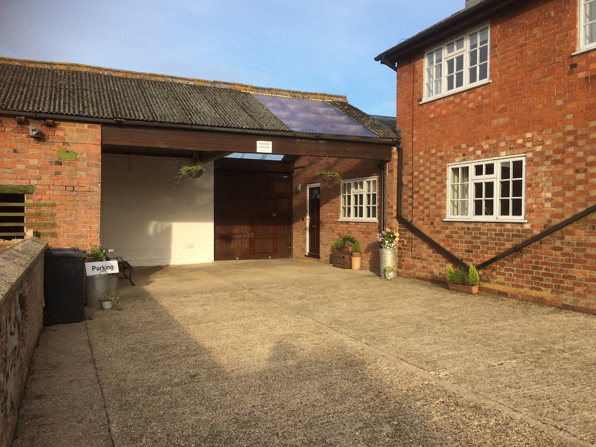 Redwood Cottage, Lower Dean, Cambs PE28 0LH