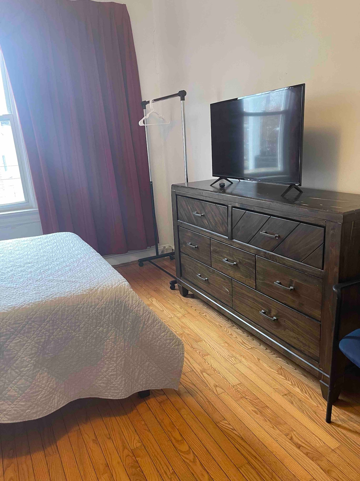 convenient NW one bedroom/private bathroom DC