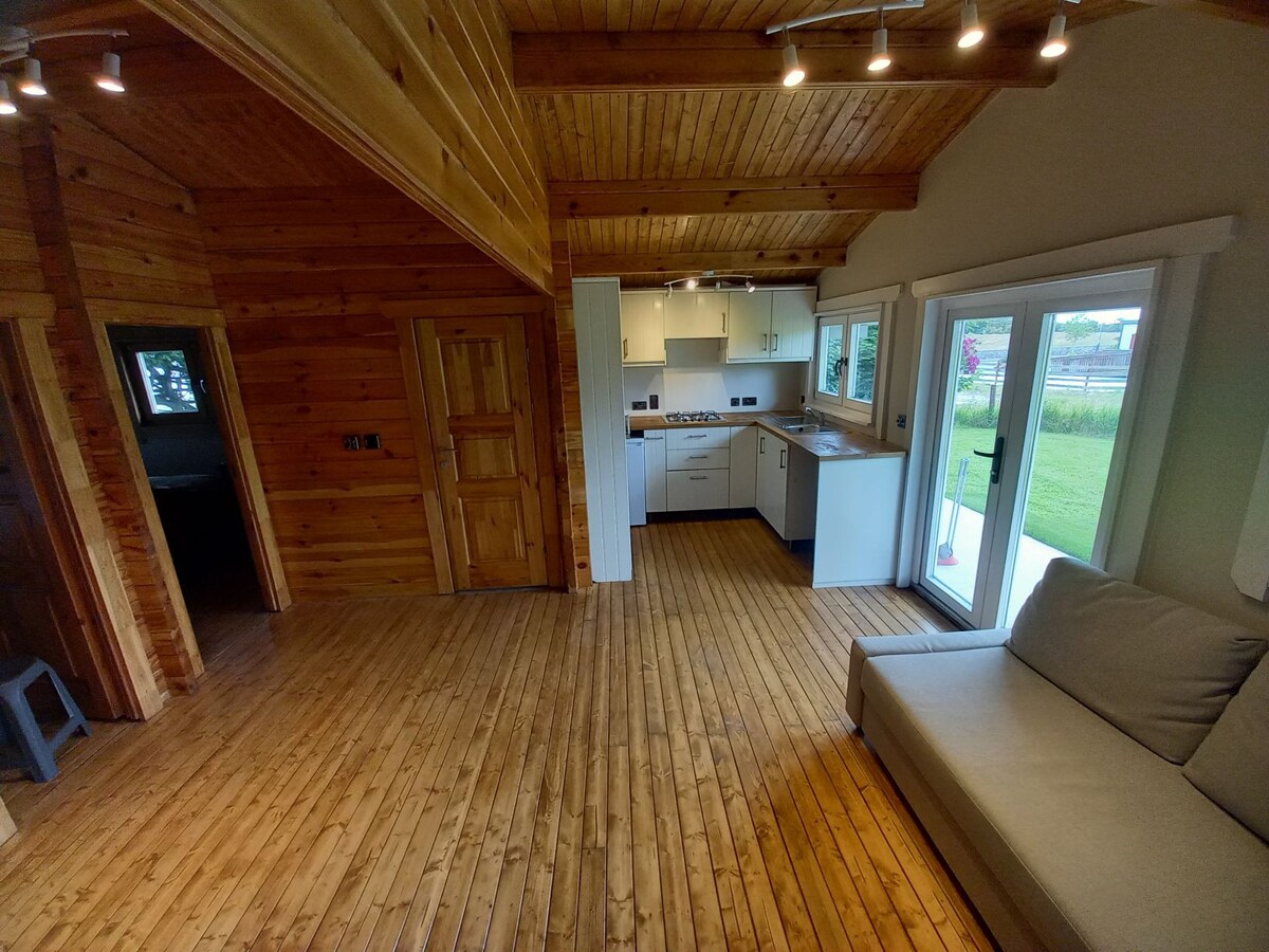 Cosy & quaint log cabin