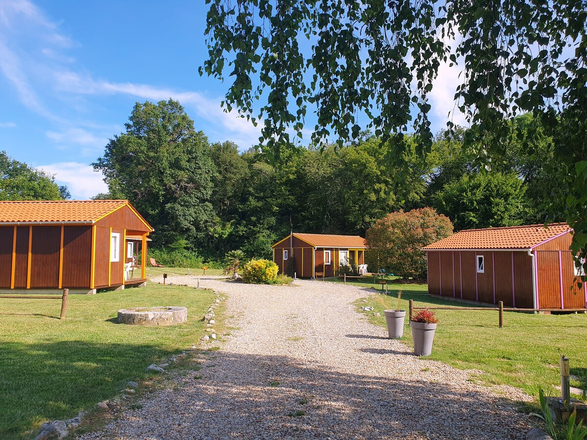 Gîte meublé / campagne et forêt / "Châtaignier"