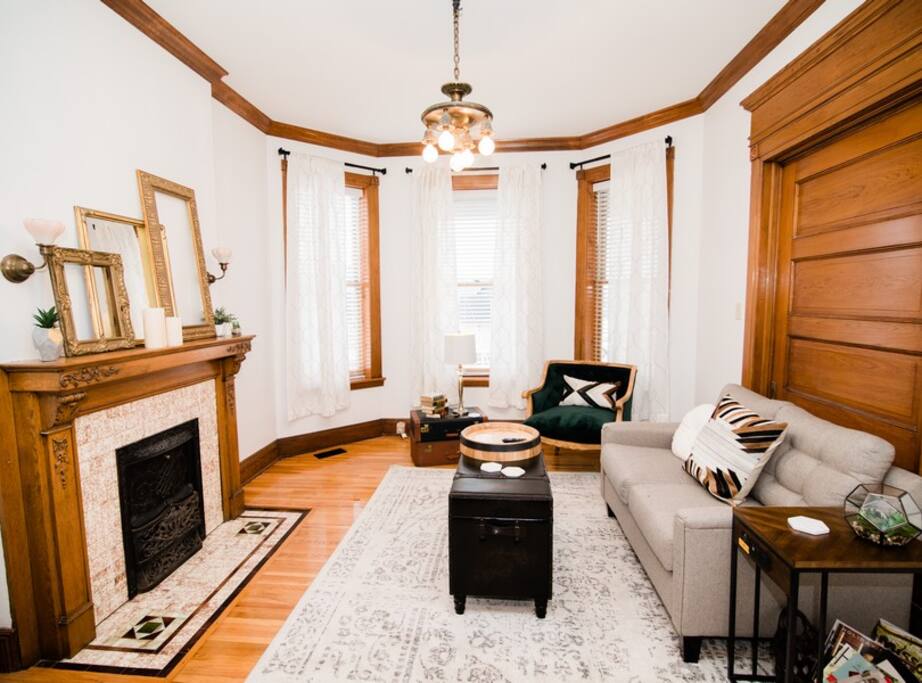 hawkins house lower suite downtown jefferson city