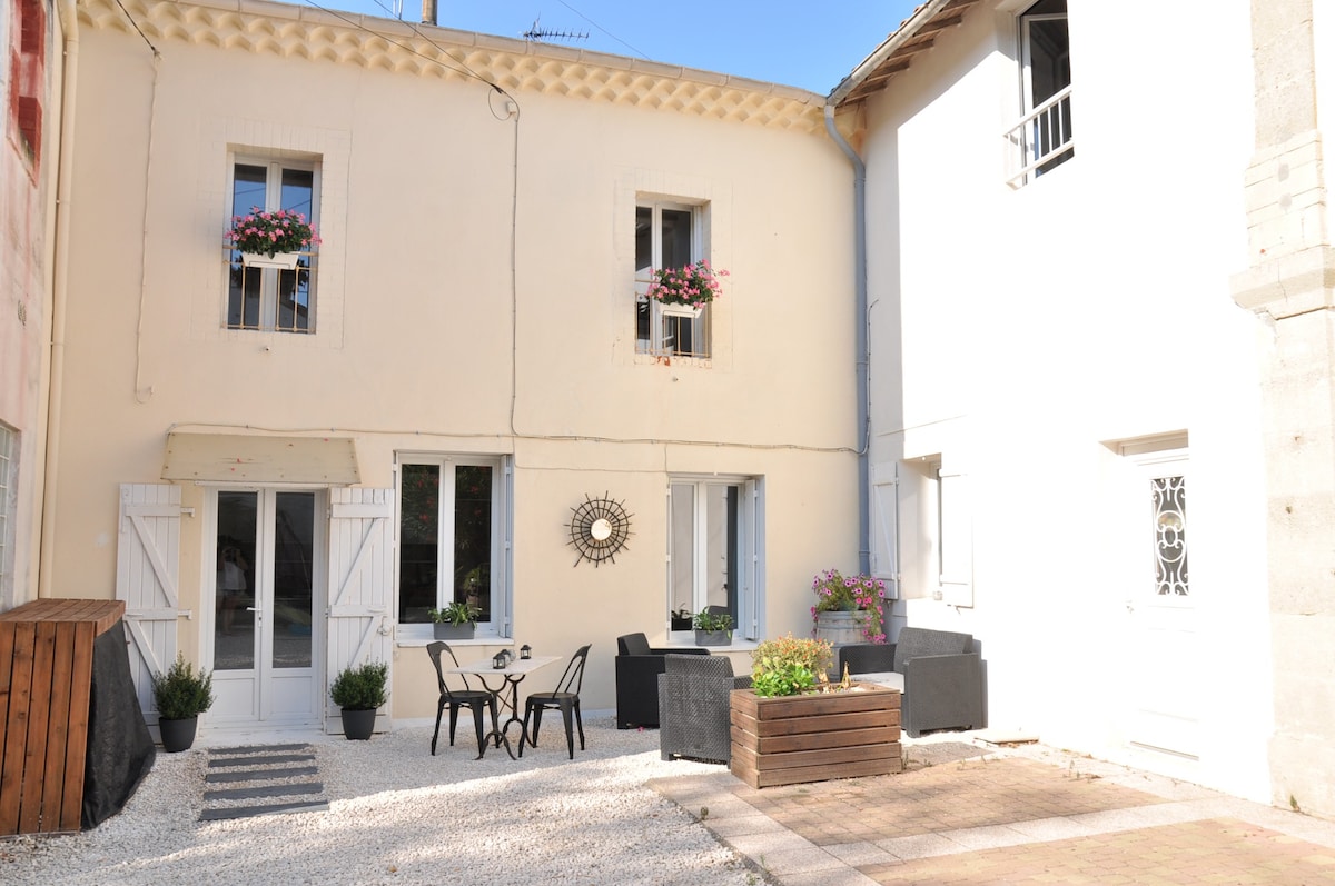 Charming house in heart of Langudoc village