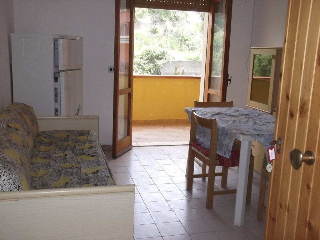 Well equipped apartment in Scalea for great price!