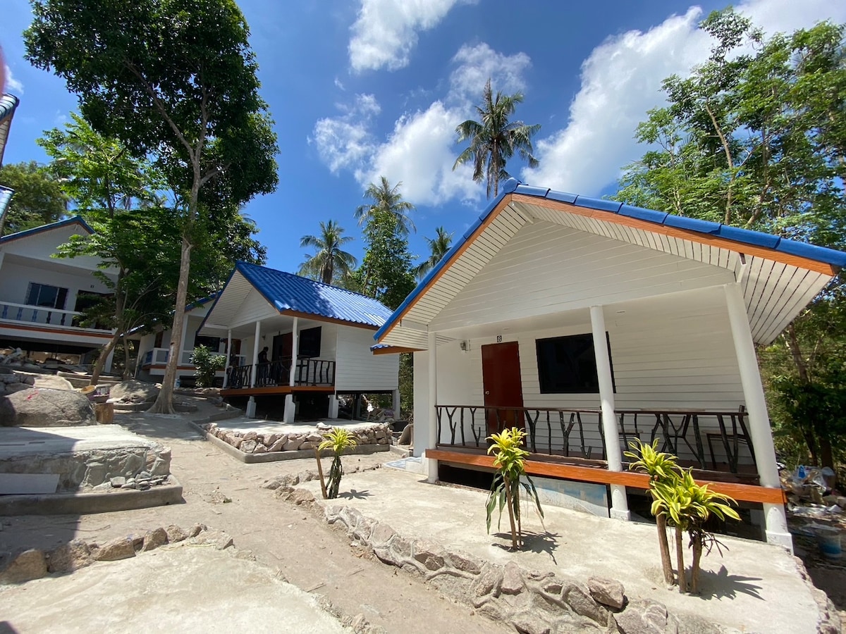 Cozy bungalow, central & quiet