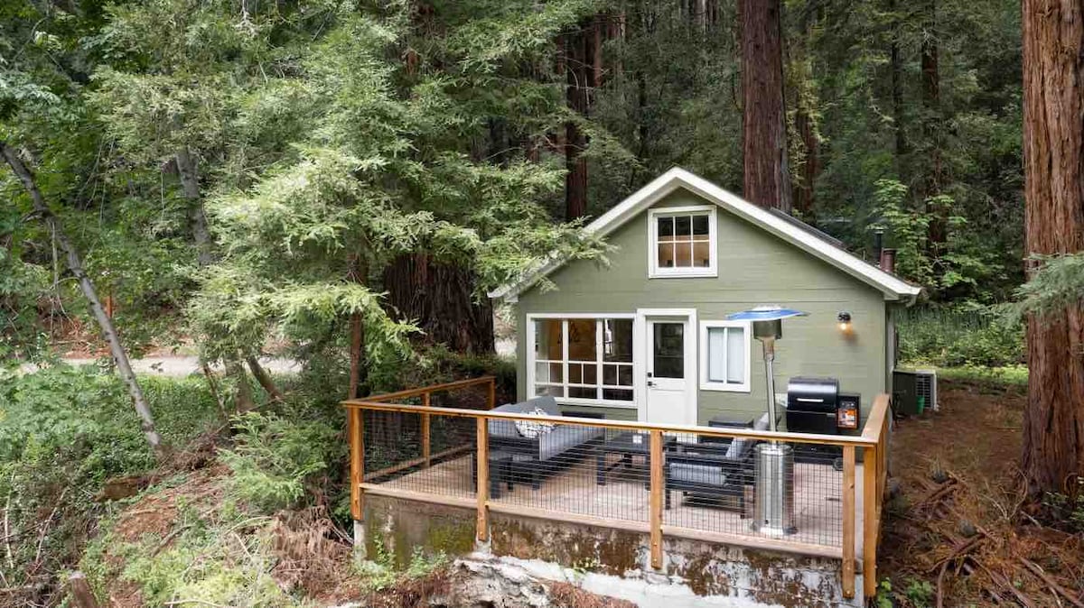 Creekside Green Cabin