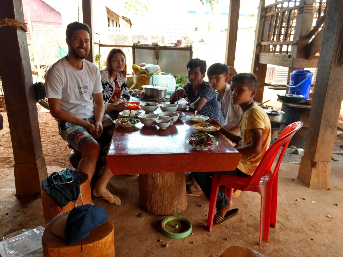 Mr. Khieng's Charity Tours and Homestay