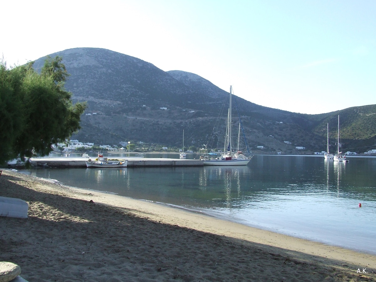 Vathy、Sifnos、Cyclades的阳光和海上公寓！