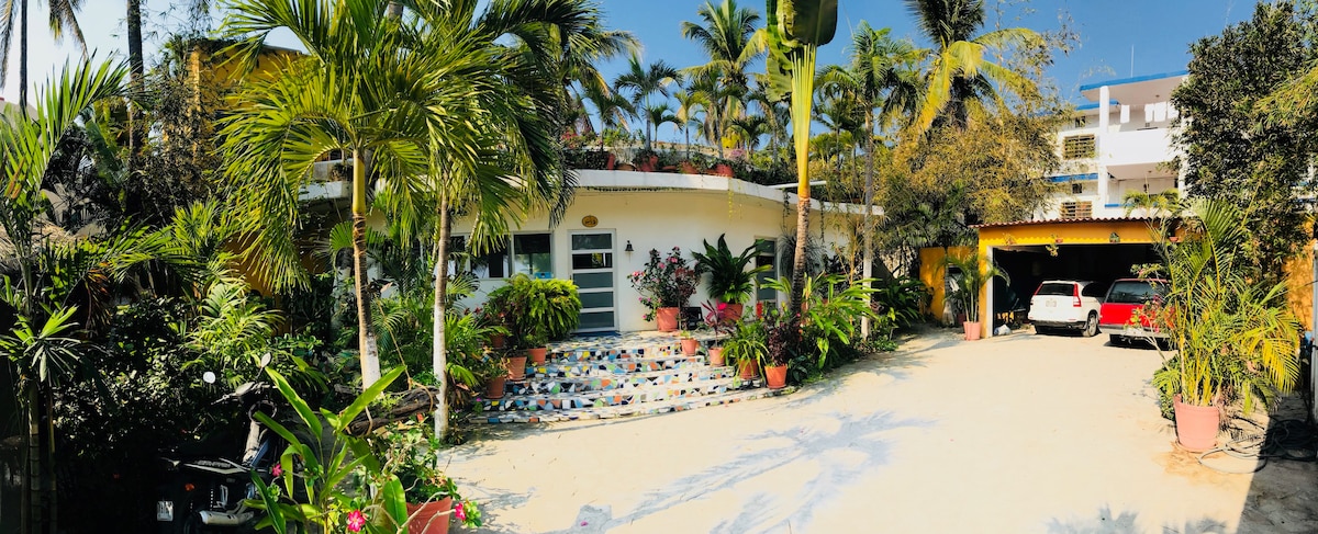 La Mansion beach front  Villa