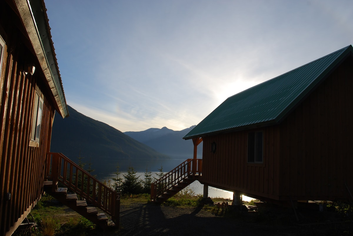 The Gathering Place小屋# 1 ，水景，厨房