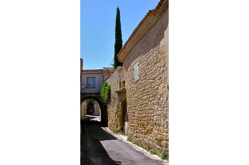 Single room or for couple in Junas, South France