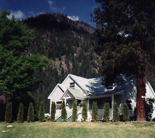 莱温芙丝（Leavenworth）的民宿