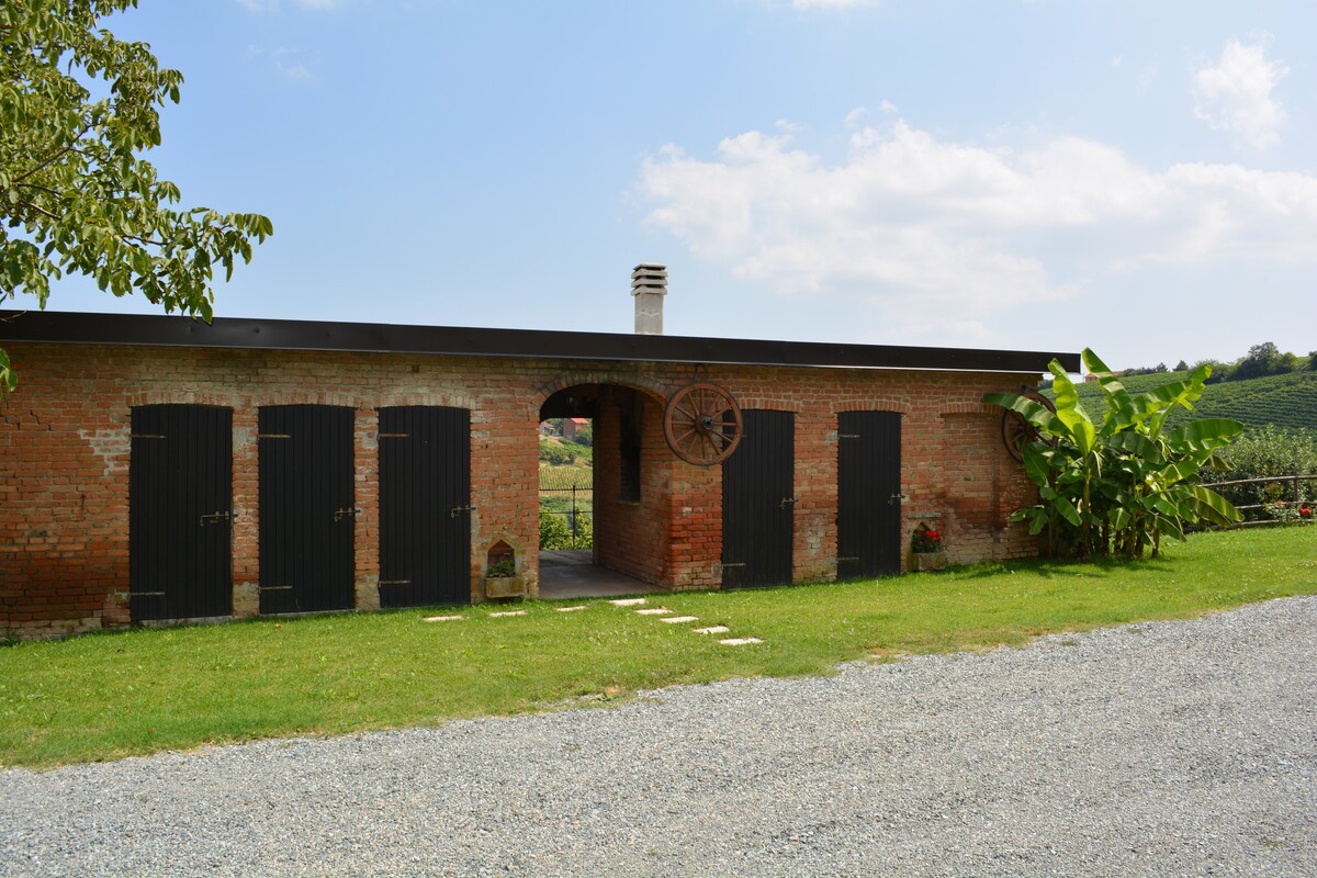 Cascina Valtignosa - Top Floor (UNESCO)