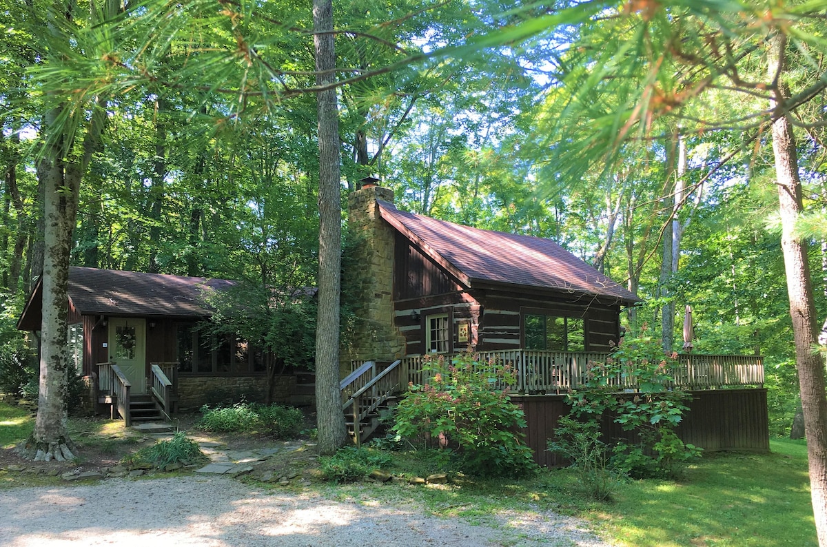 Maple Hills Log Cabin