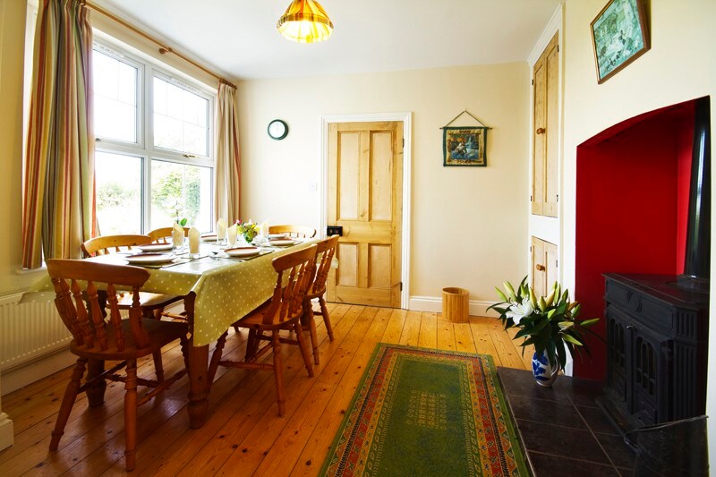 Delightful spacious 4 star country cottage