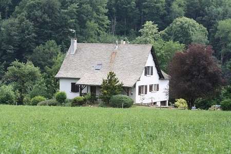 房屋内的大型小屋