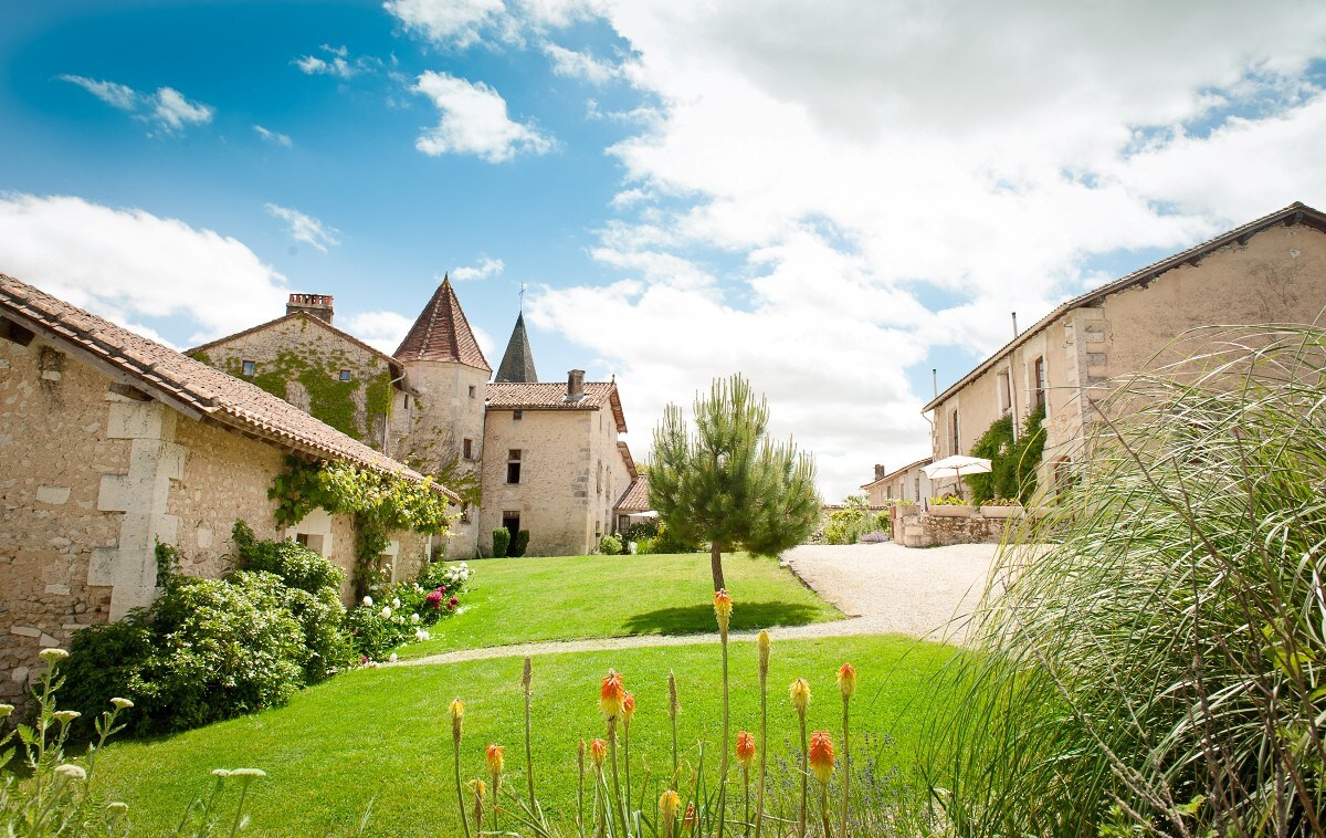 Chateau de Gurat - Le Coin Fleuri