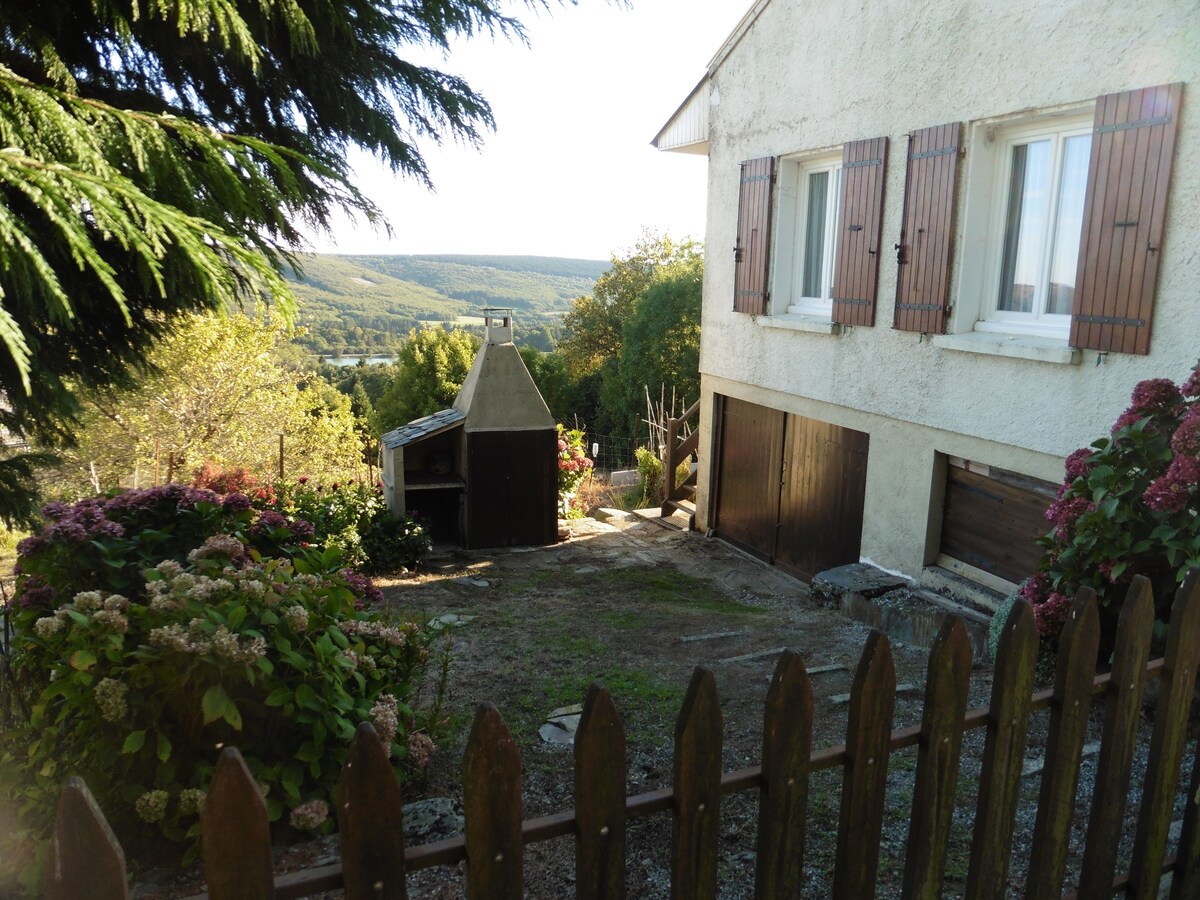 Maison avec jardin avec vue