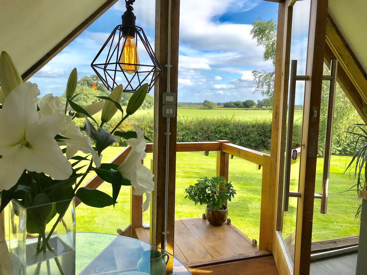 The View, Countryside Retreat +热水浴缸, Cheshire