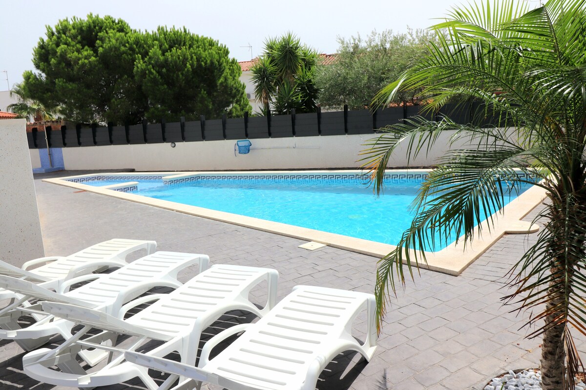 Casa Cristal4热水泳池热水浴缸，距离海滩250米，配备空调