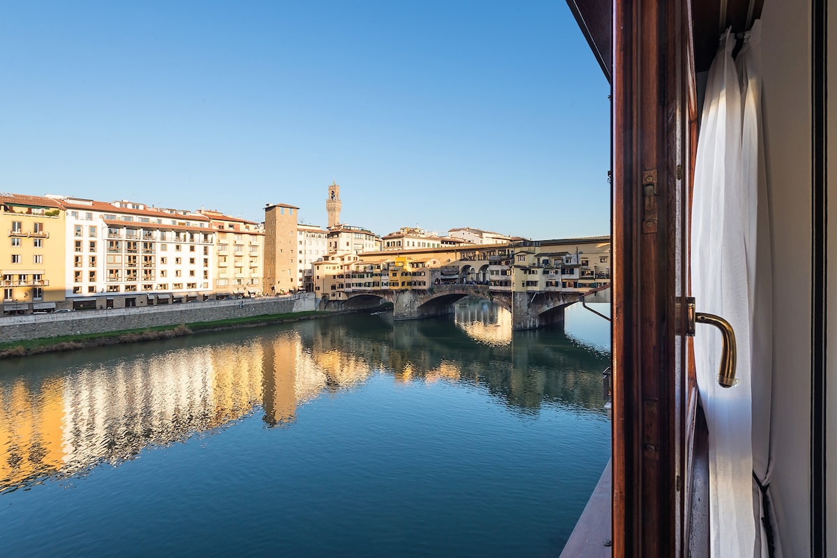 Ponte Vecchio Luxury View Suite