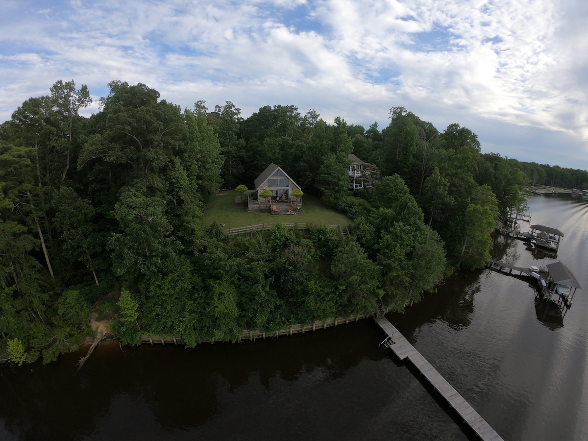 Hutch's Bluff - Waterfront near Williamsburg