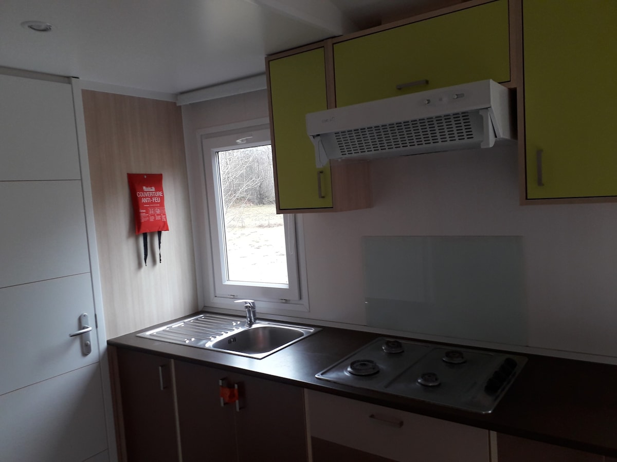 Mobil-Home au calme tout confort toutes saisons