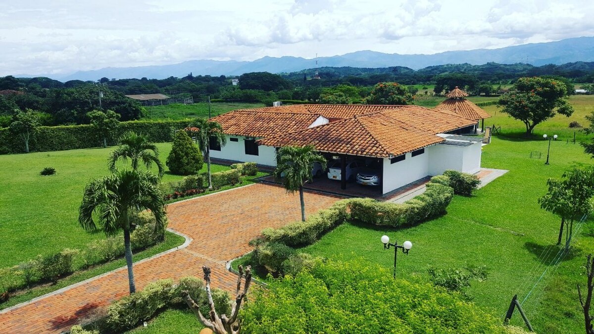 Casa de Campo La Victoria Valle del Cauca/员工