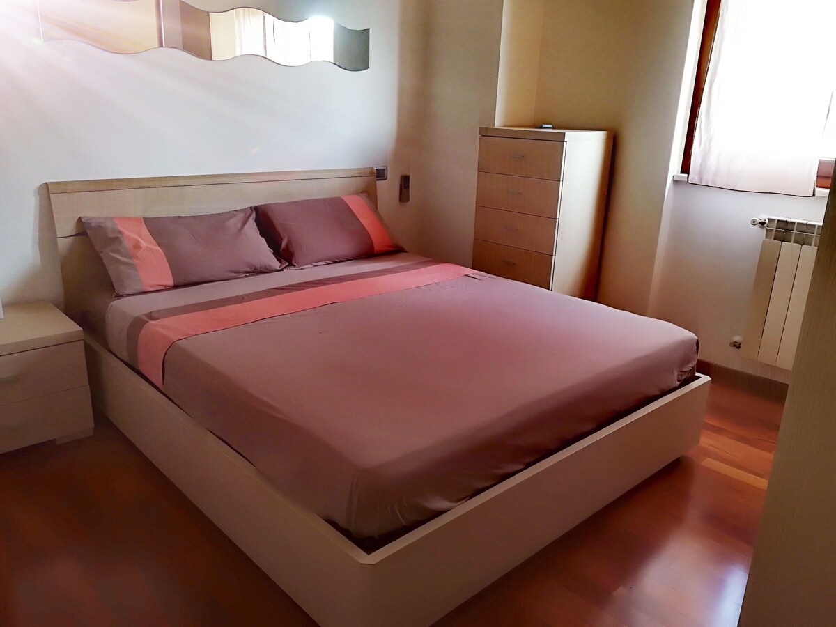 Modern apt with 1 bedroom