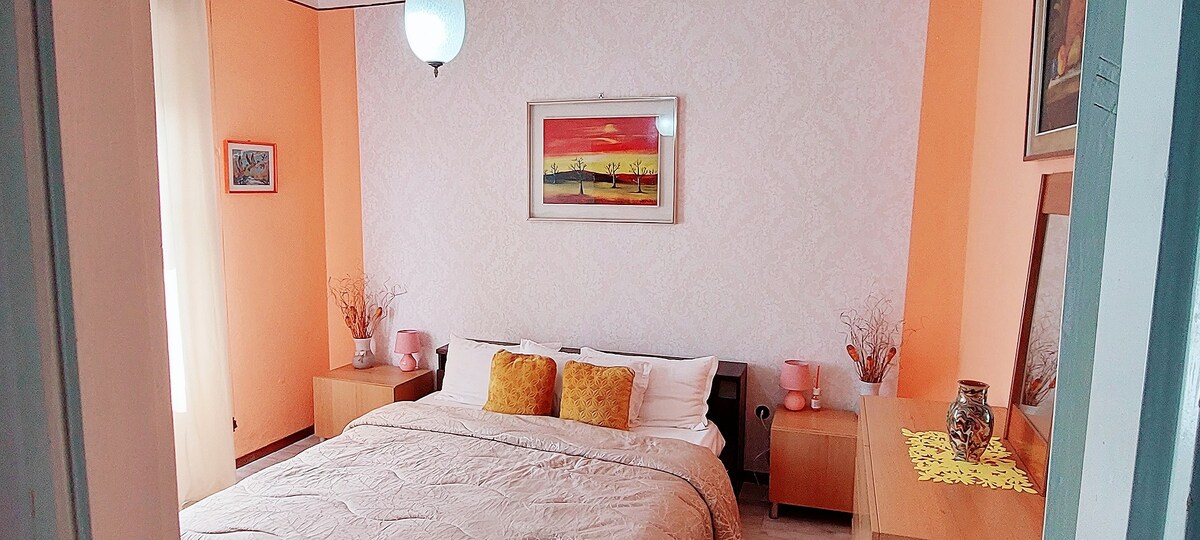 现代、舒适和美丽的单卧室公寓