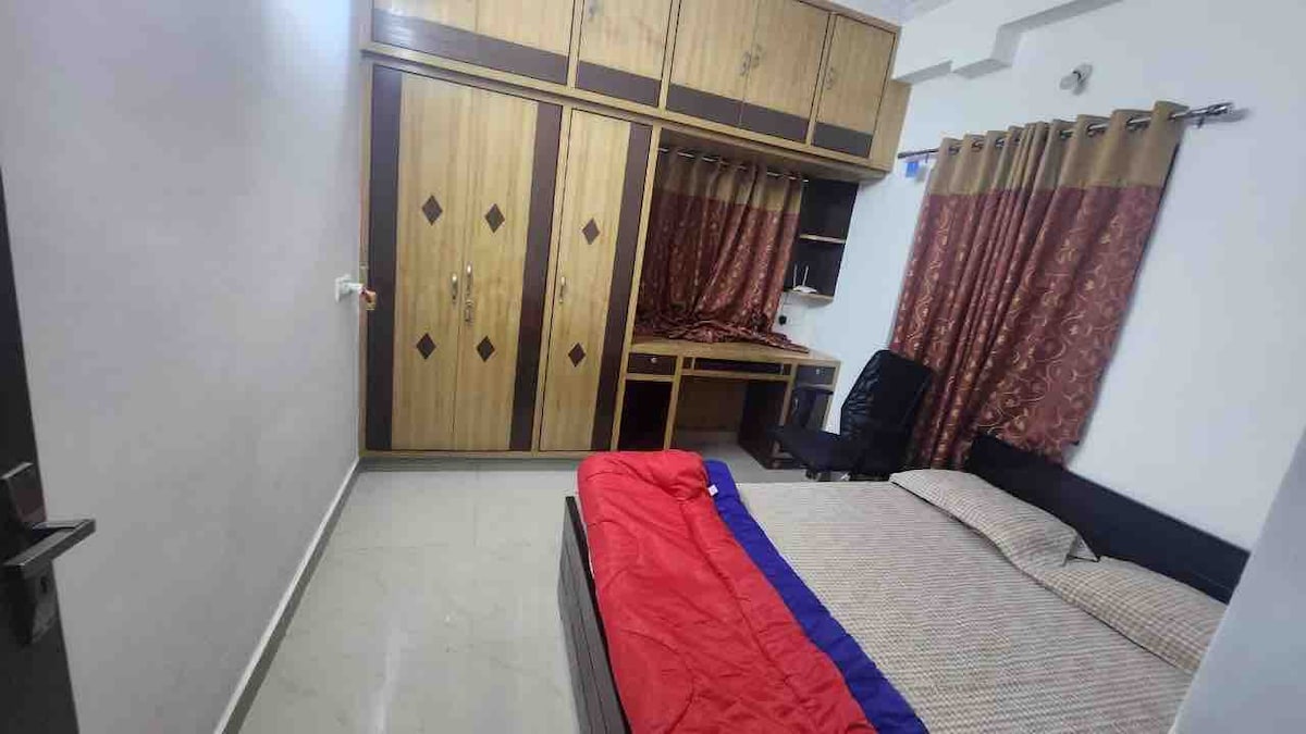 Feel your Home away from home 2bhk full flat