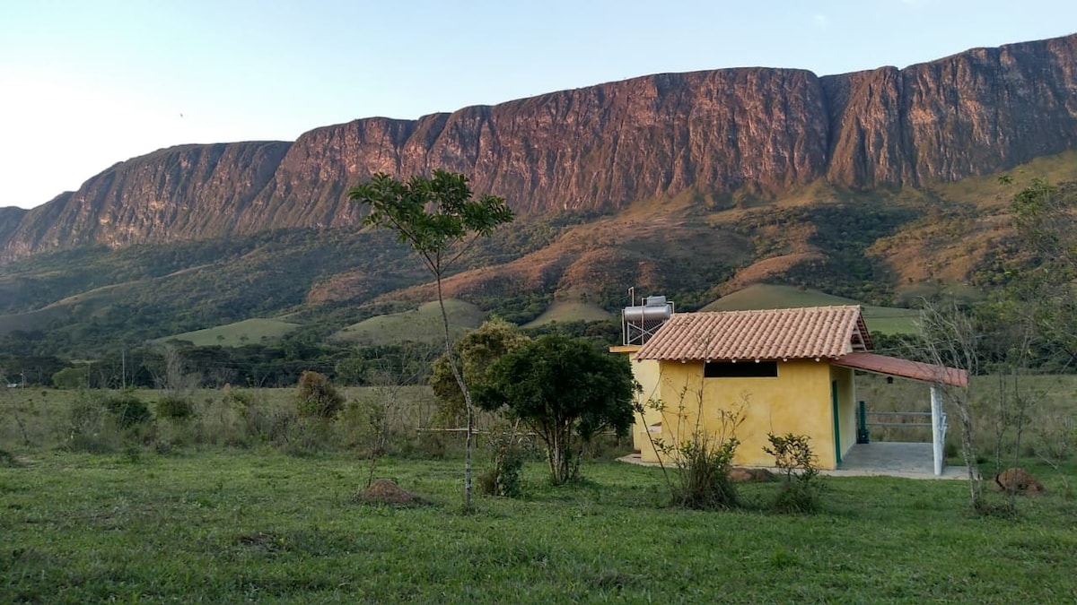 Chalé situado em frente ao Paredão da Canastra