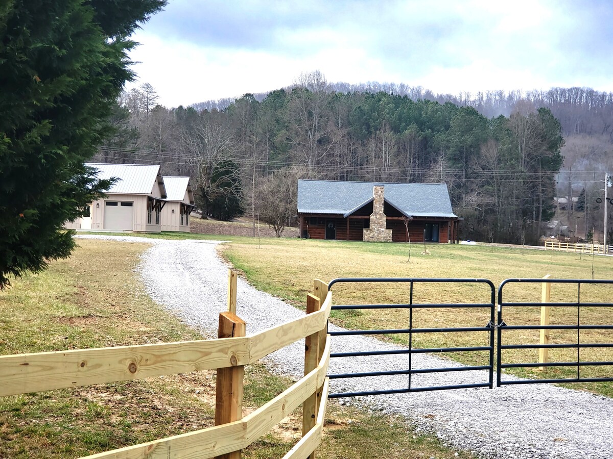 The Meadows Ranch - Event Barn