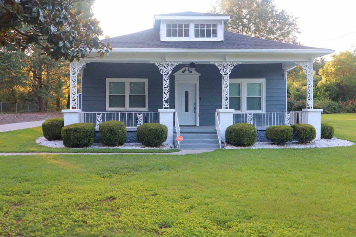 3 BDR Modern Elegance in the ATL metro area!