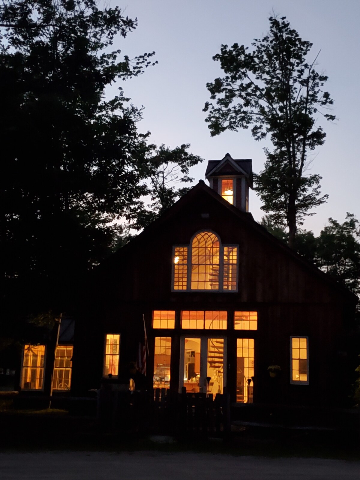 Lighthouse Inn the Woods ~ Peace&uiet Farm Setting