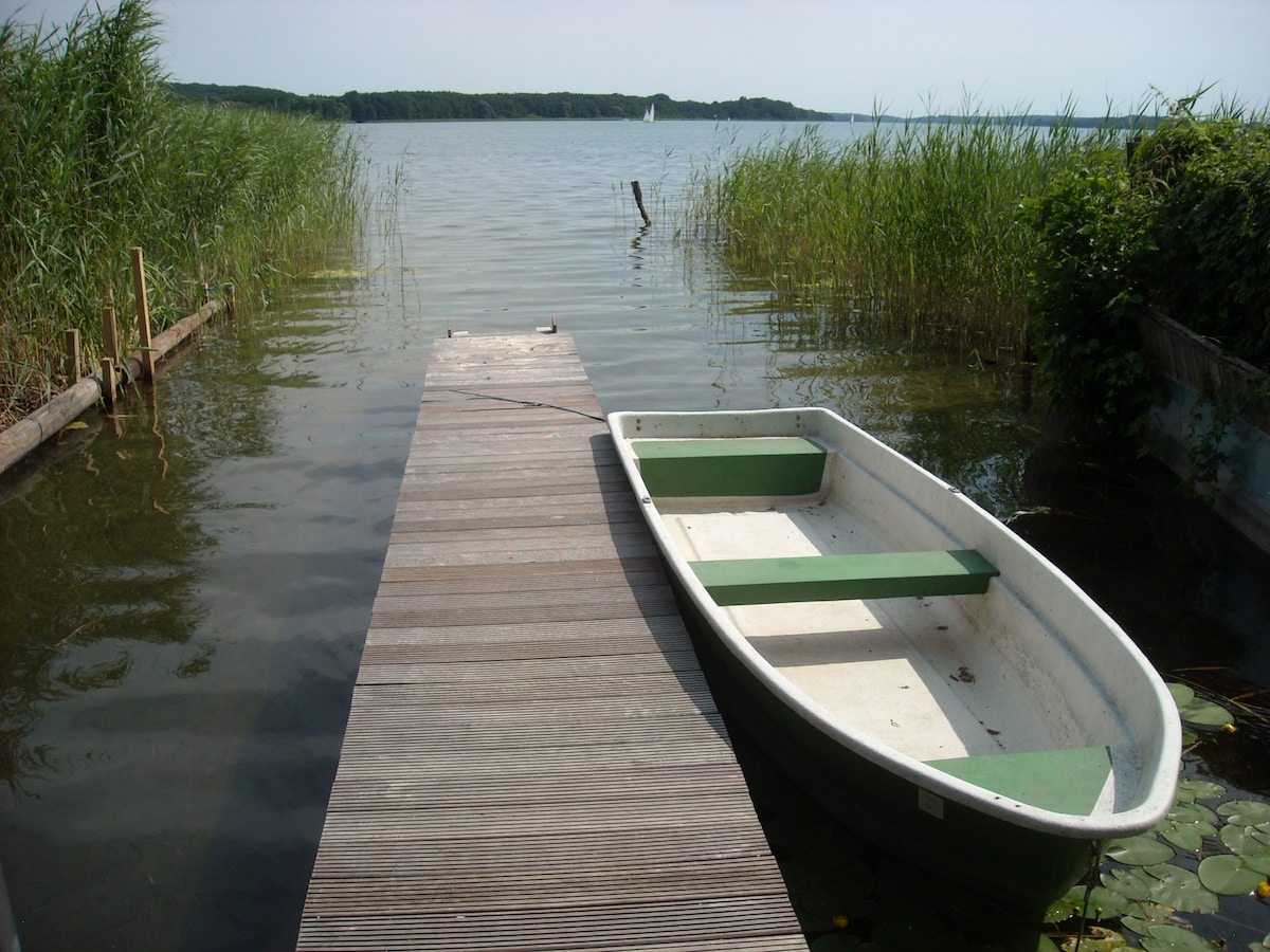 Lärchenhaus am Ratzeburger See with Lake View