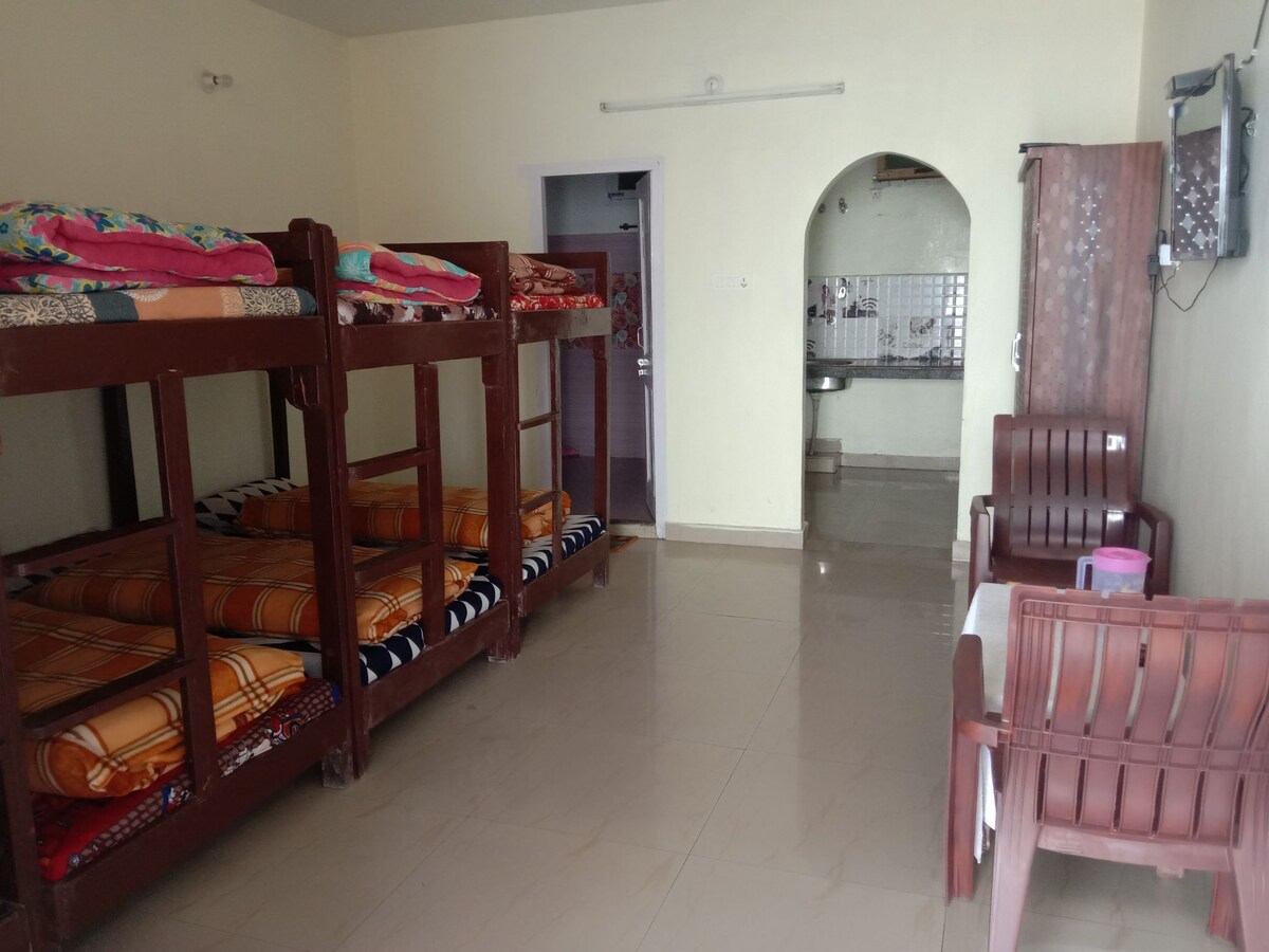 Himalayan Hostel Dalhousie Doremetory Bed 1