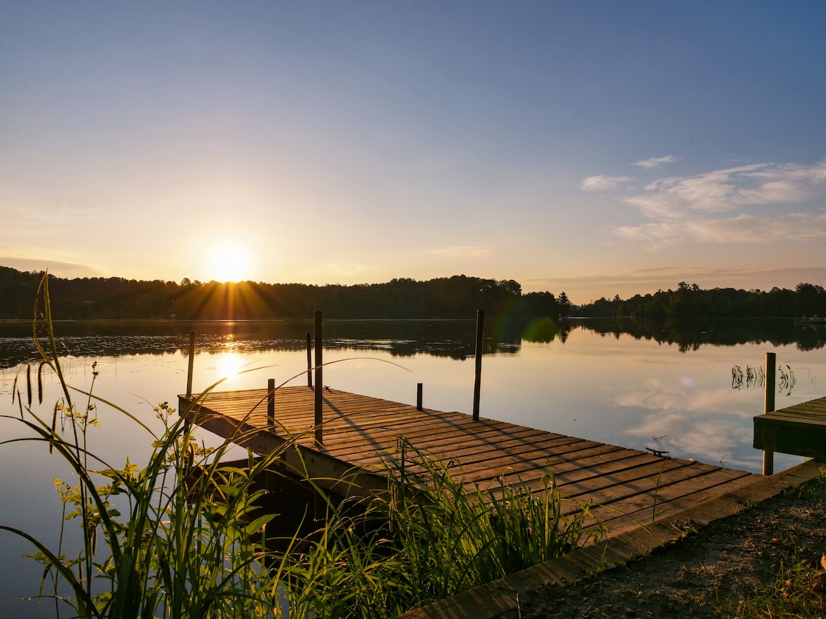 Kamaniskeg Lake Paradise