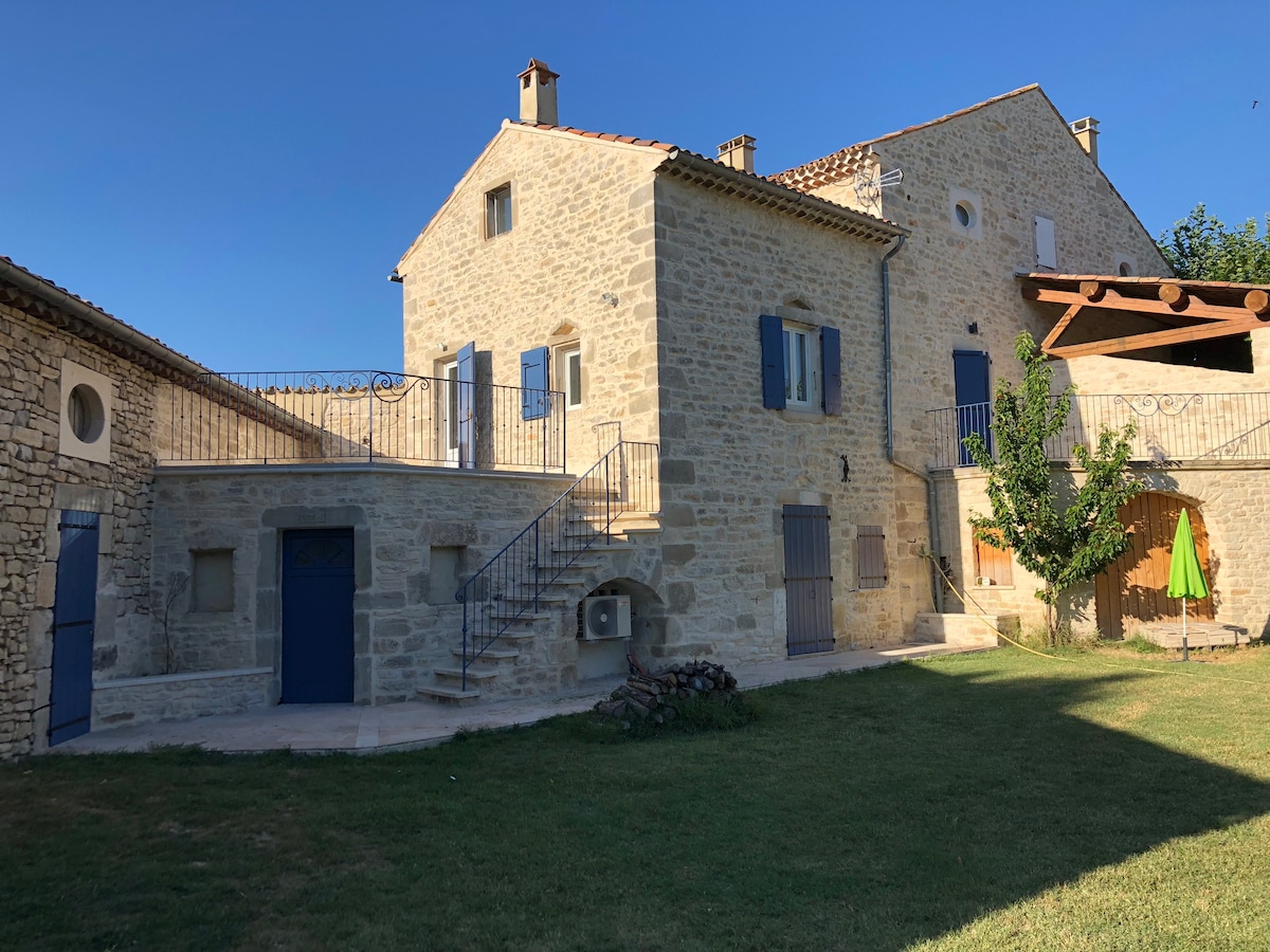 Gite Léonie "Entre Cèze et Ardèche" 30 BARJAC