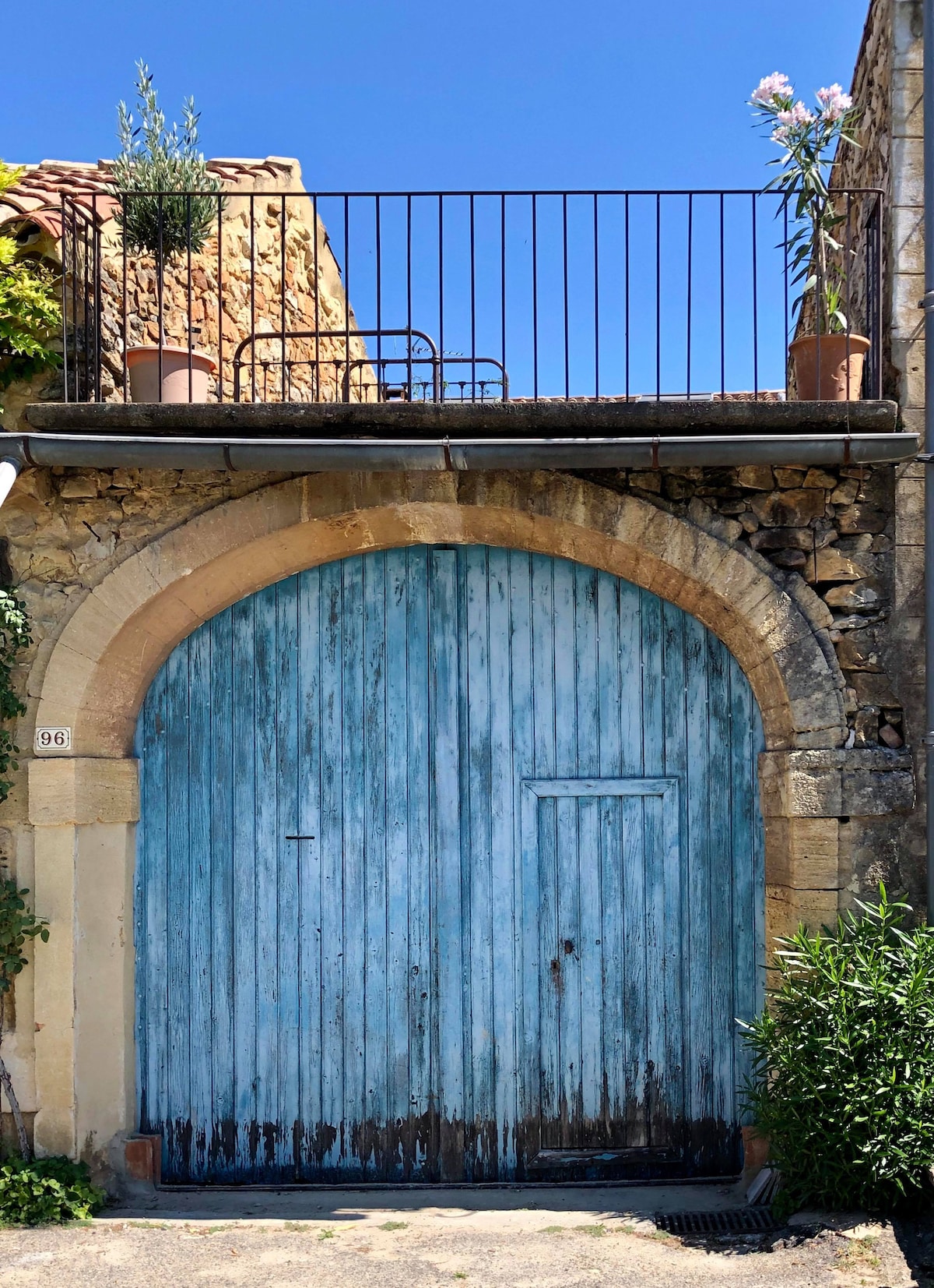 Maison de village 4 personnes cour et terrasses