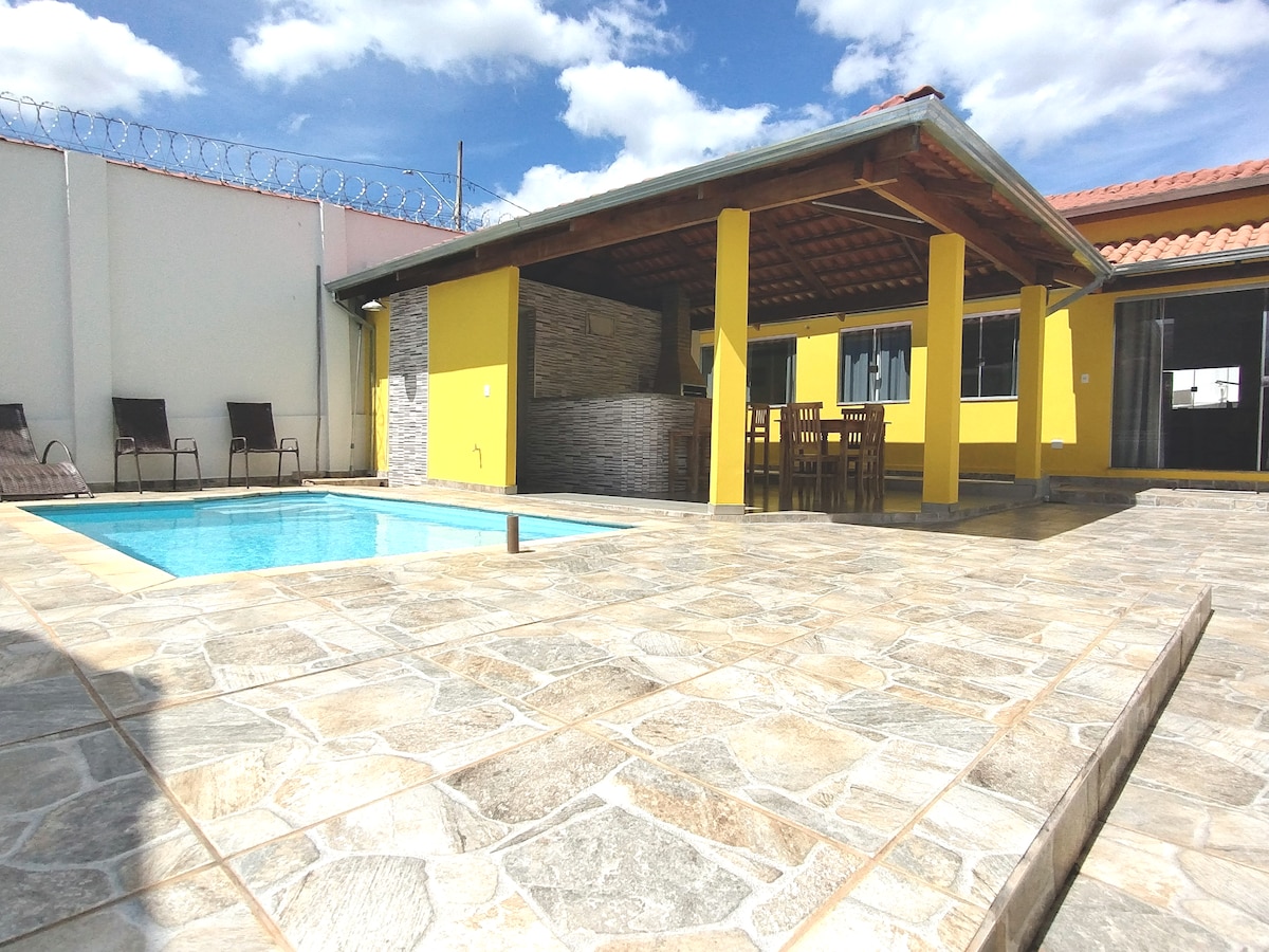 Pouso Oliveira Casa
Ar condicionado e piscina