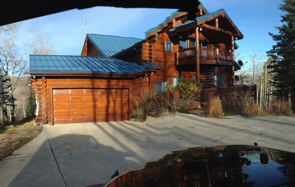 Blue Moose Cabin Family Getaway—Near Park City