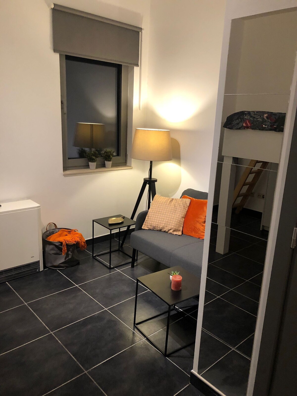 Lovely Studio 700m from Grote Markt in Brussels!