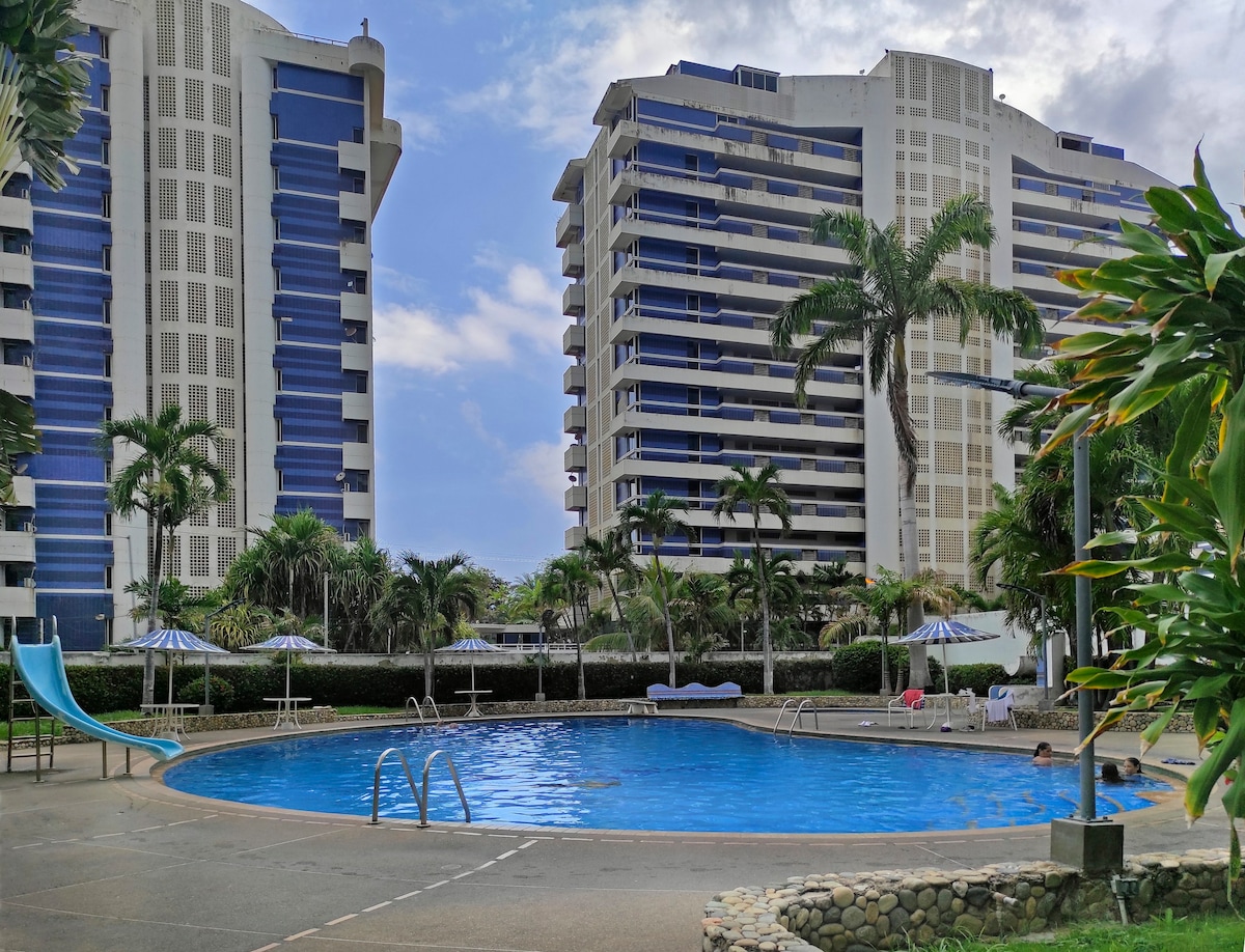 Apartamento cerca playa escondida