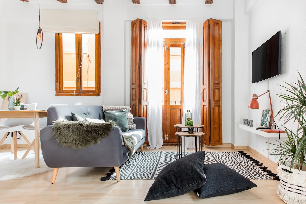 Charming and cozy Apartment in the best location of The City Center