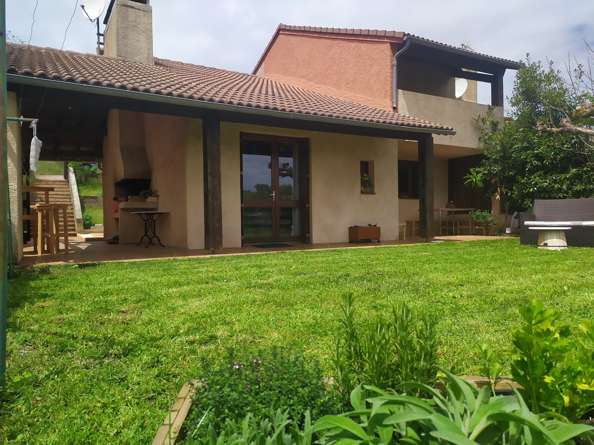 Gite du Belvédère, 2 à 4 personnes. Maison entière